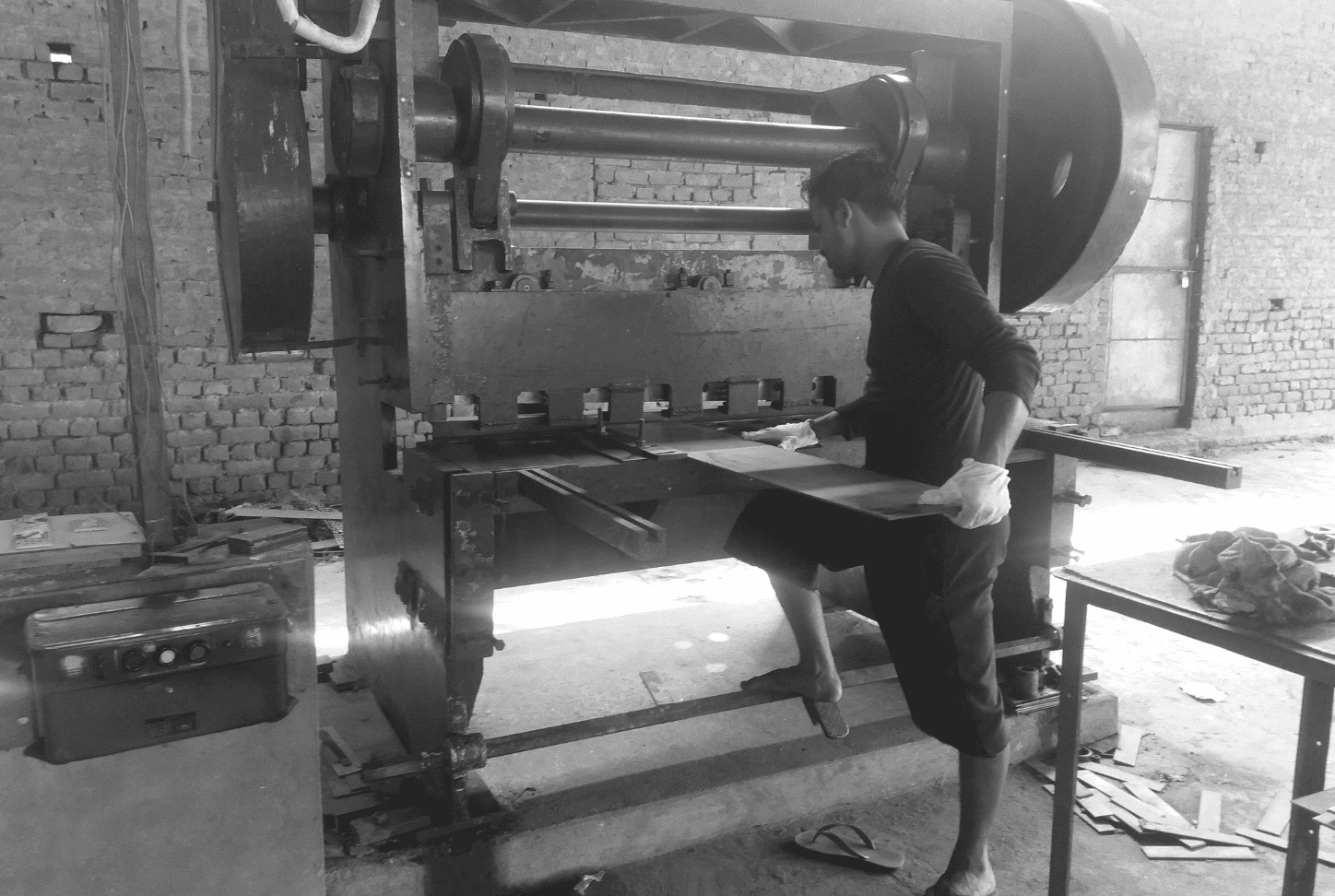 Gandhi International entrance latch sets